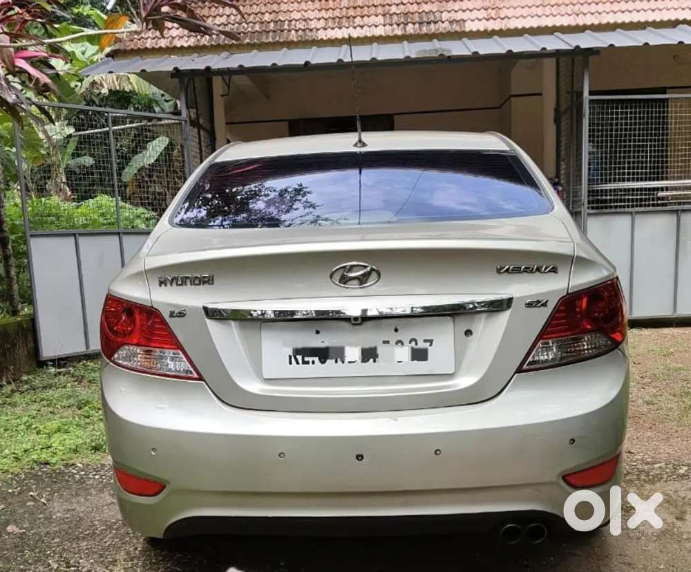 Hyundai Fluidic Verna 2011 Diesel 110000 Km Driven