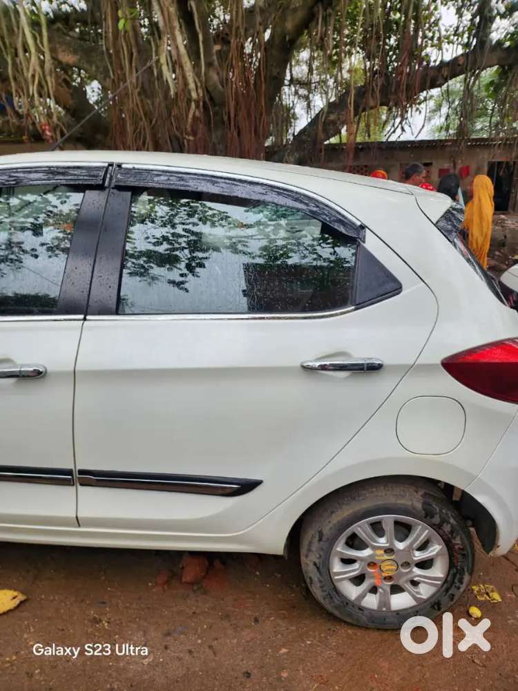 Tata Tiago Top Model Car Very Good Condition And Good Mailage