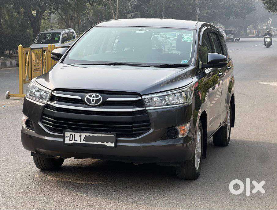 Toyota Innova Crysta 2.4 G Mt, 2022, Diesel