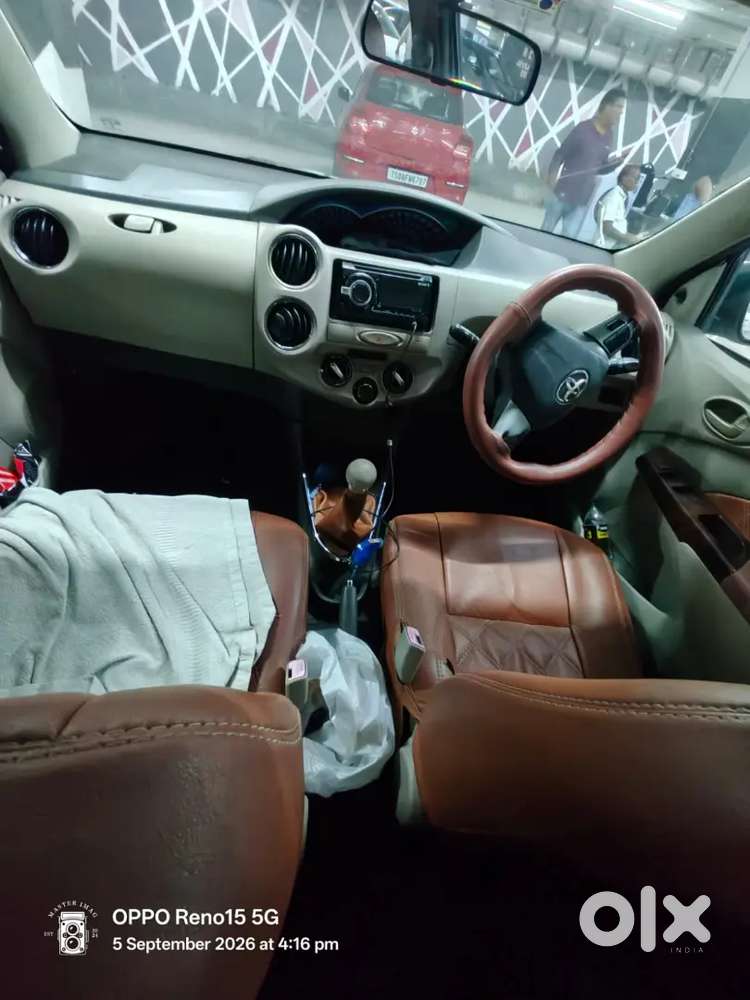 Toyota Etios V 2014