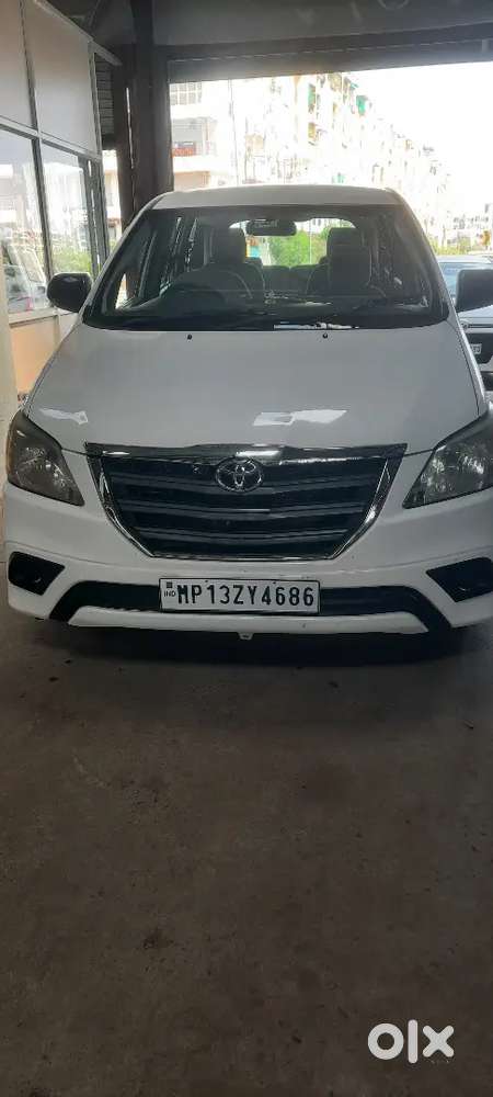 Toyota Innova 2016 Diesel 96000 Km Driven