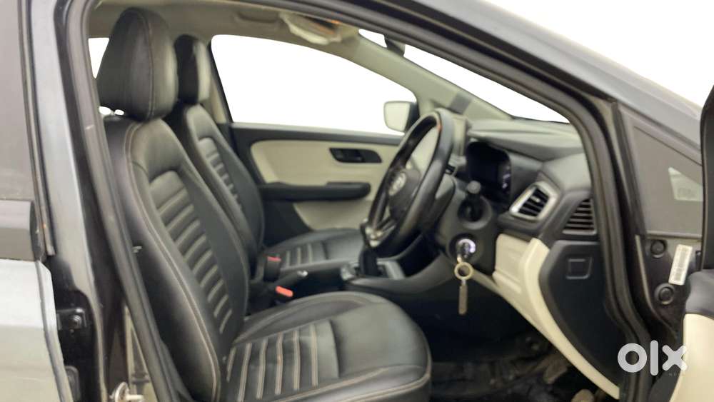 Tata Altroz 1.2 Xm Plus, 2021, Petrol