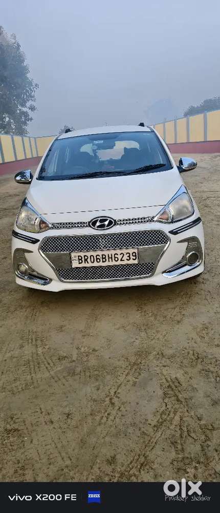 Hyundai Grand I10 2017 Petrol 75000 Km Driven