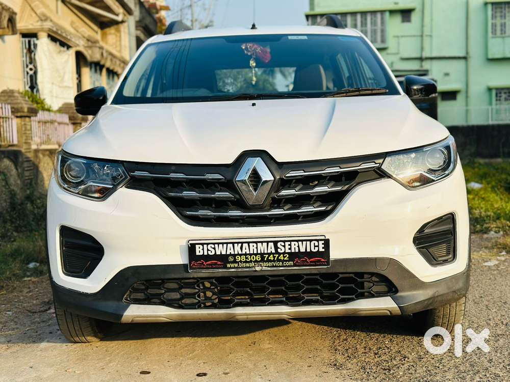 Renault Triber Rxt, 2023, Petrol