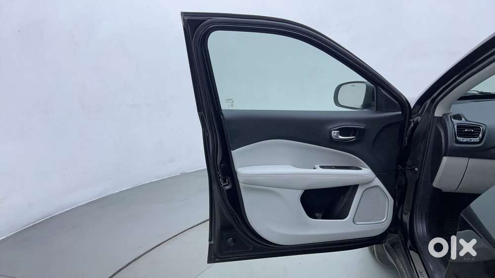 Jeep Compass 2.0 Limited Plus 4x4, 2020, Petrol