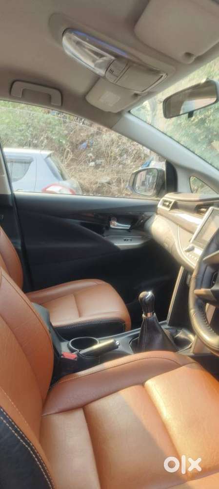 Toyota Innova Crysta 2.4 V 8 Str, 2017, Diesel