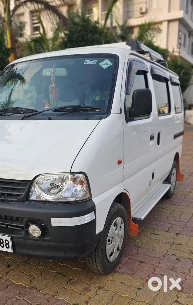 Maruti Suzuki Eeco 2025 Cng & Hybrids 14000 Km Driven