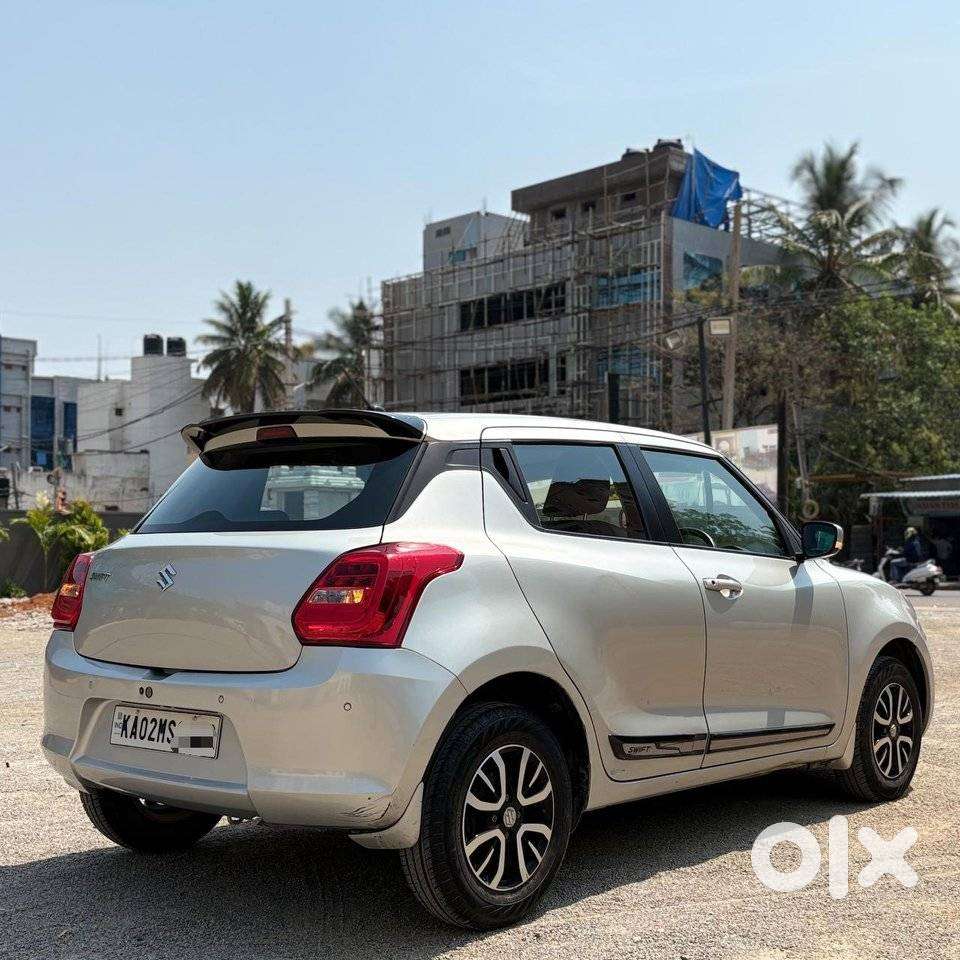 Maruti Suzuki Swift Vxi + Manual, 2022, Petrol