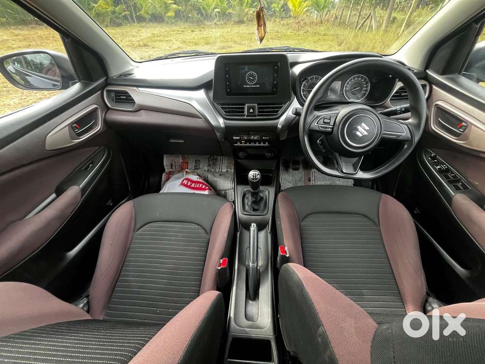 Maruti Suzuki Fronx Delta Plus 1.2l Mt, 2023, Petrol