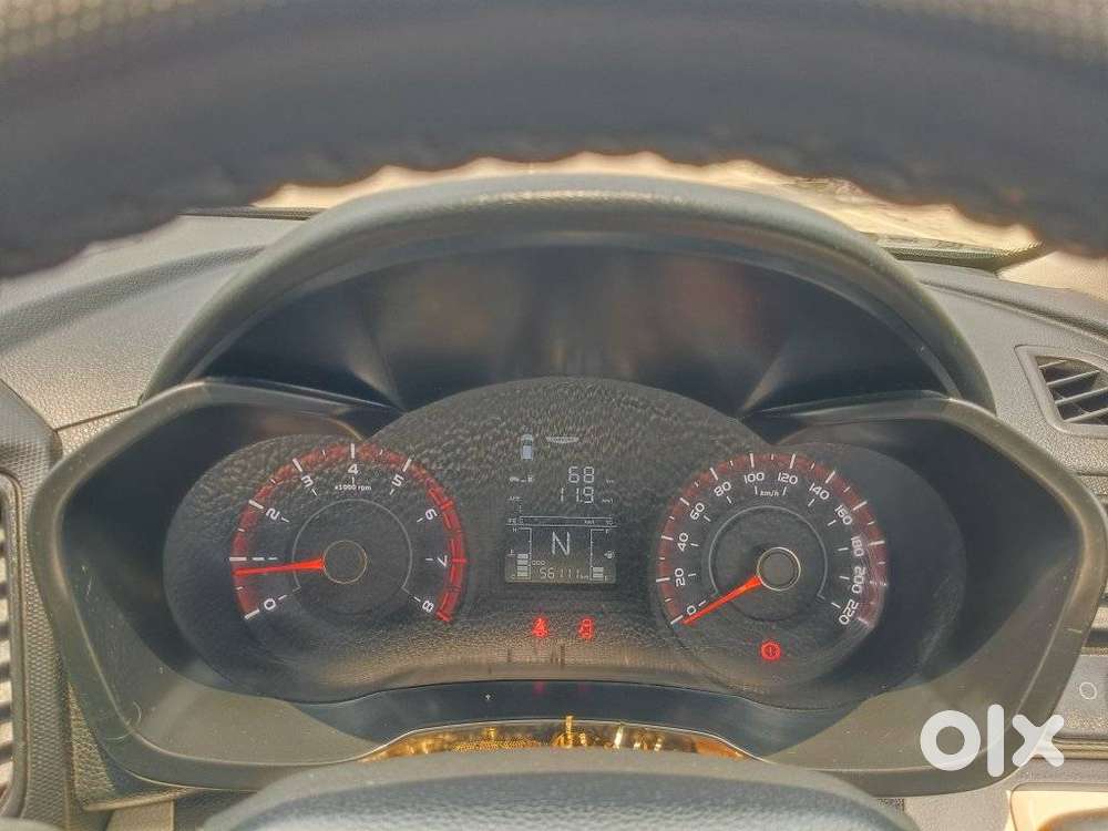 Mahindra Xuv300 W6, 2022, Petrol