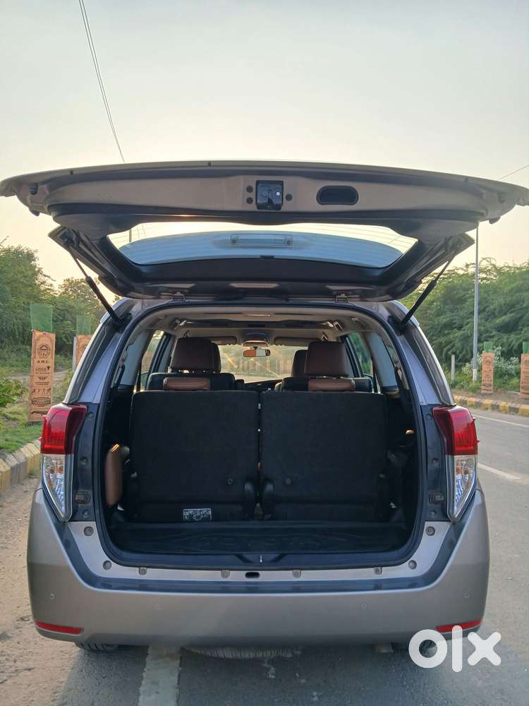 Toyota Innova Crysta [2020-ongoing] 2.4 Zx At 7 Str, 2022, Diesel