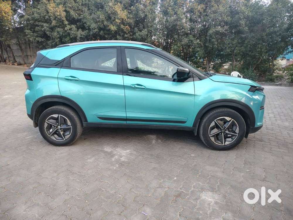Tata Nexon Creative Plus S 1.2 Revotron Petrol 6 Mt, 2023, Petrol