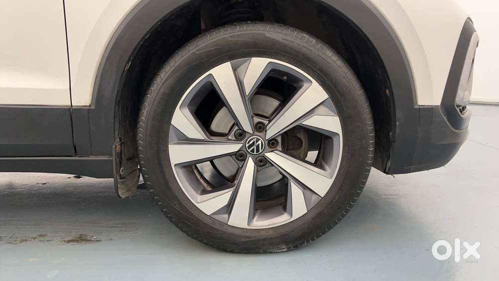 Volkswagen Taigun Topline 1.0 Tsi At (electric Seats), 2022, Petrol