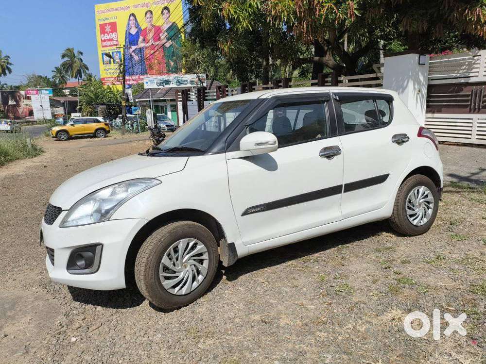 Maruti Suzuki Swift Vxi + Manual, 2016, Petrol