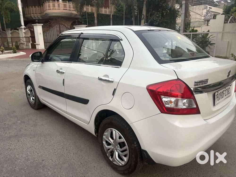 Maruti Suzuki Swift Dzire 1.2 Vxi Bsiv, 2016, Petrol