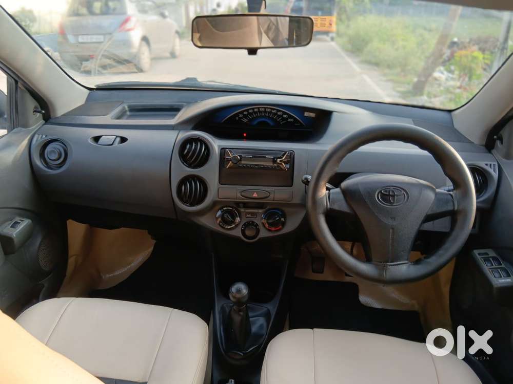 Toyota Etios Liva 2013-2014 G, 2013, Petrol