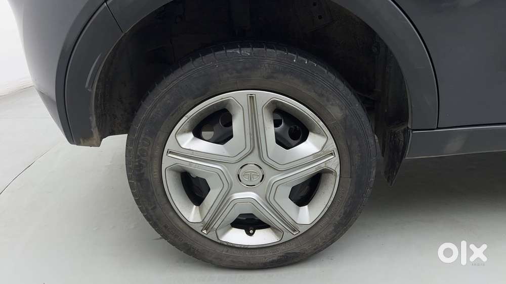 Tata Nexon 1.2 Revotron Xm, 2019, Petrol