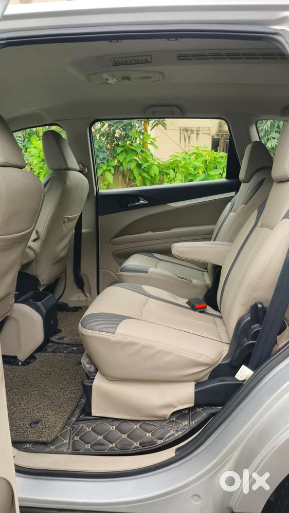 Mahindra Marazzo M6, 2018, Diesel
