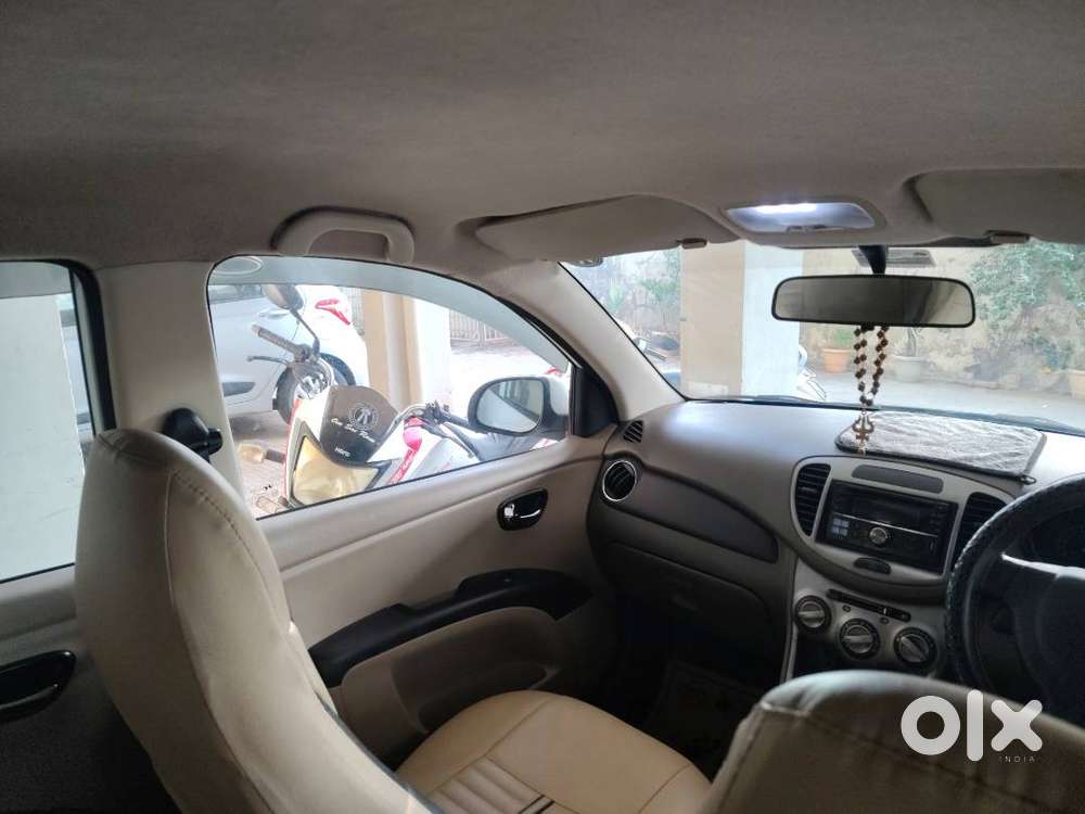 Hyundai I10 2012 Petrol &cng 24 To 26  Mileage Good Condition