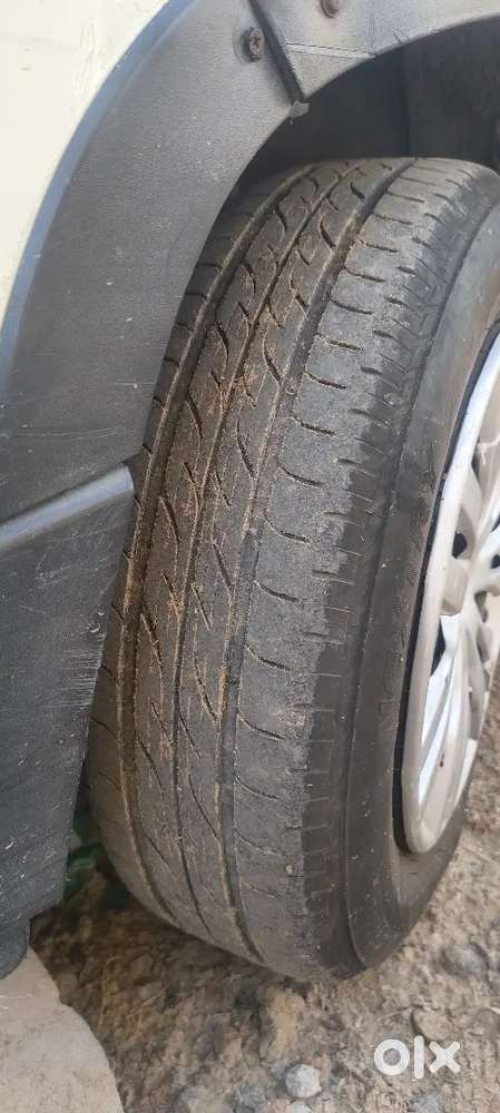 New Tyre New Battery 25 Ki Average 6 Seater Car H Engine Gear Sb Ok H