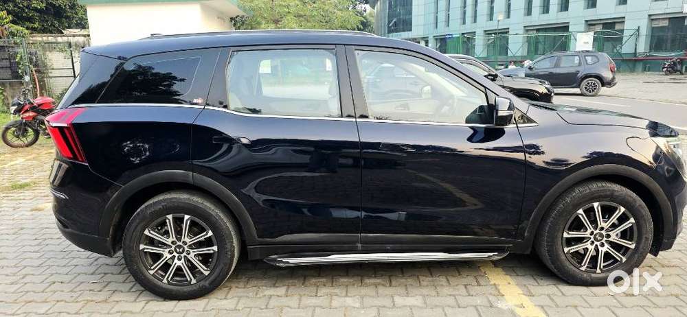 Mahindra Xuv700 2.2 Ax 7 Diesel At Luxury Pack Str Awd, 2022, Diesel