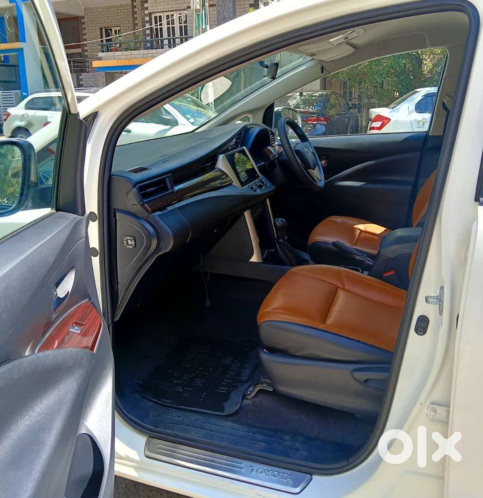 Toyota Innova Crysta 2.4 G Mt, 2016, Diesel