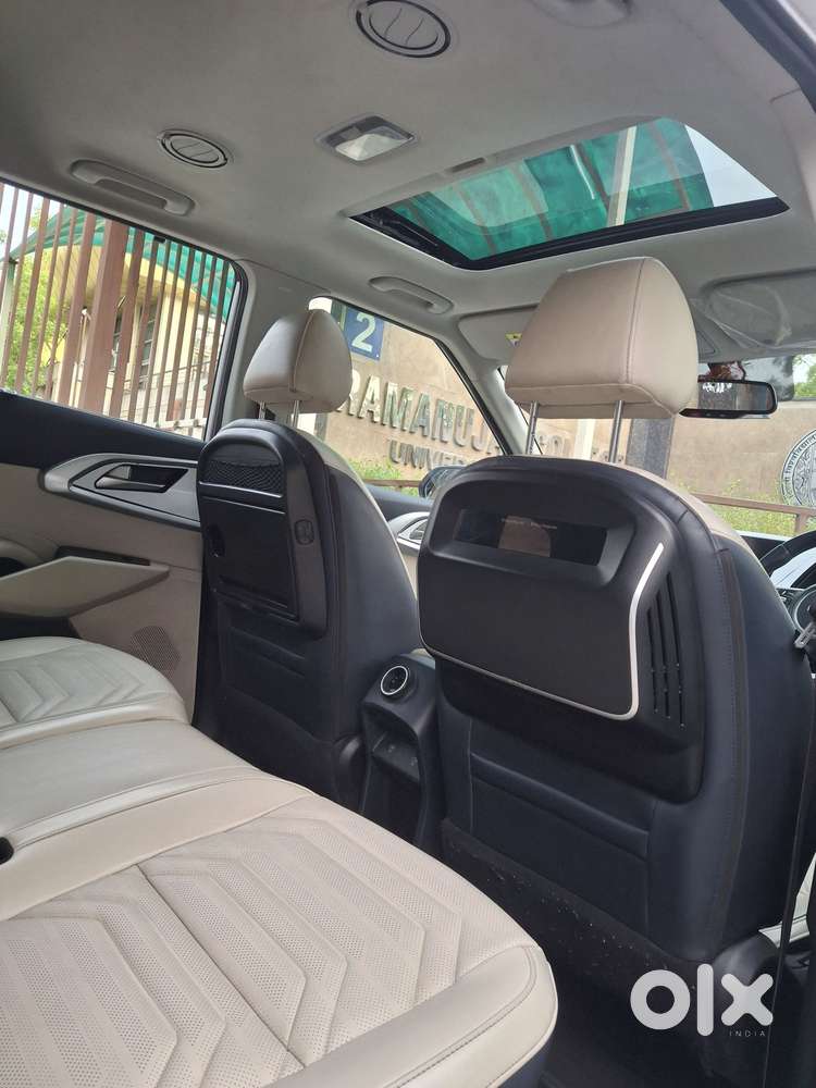 Kia Carens Luxury (o)1.5 Diesel At 7 Str, 2024, Diesel