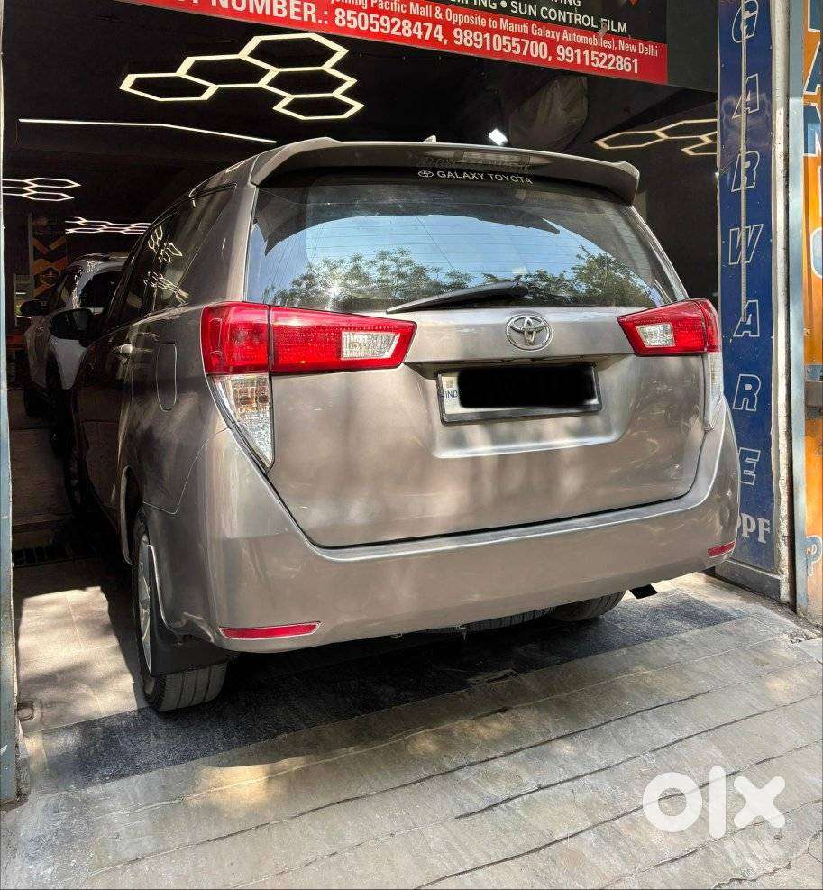 Toyota Innova Crysta 2.4 G Mt, 2016, Diesel