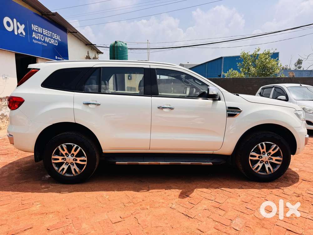 Ford Endeavour 3.2 Titanium At 4x4, 2017, Diesel