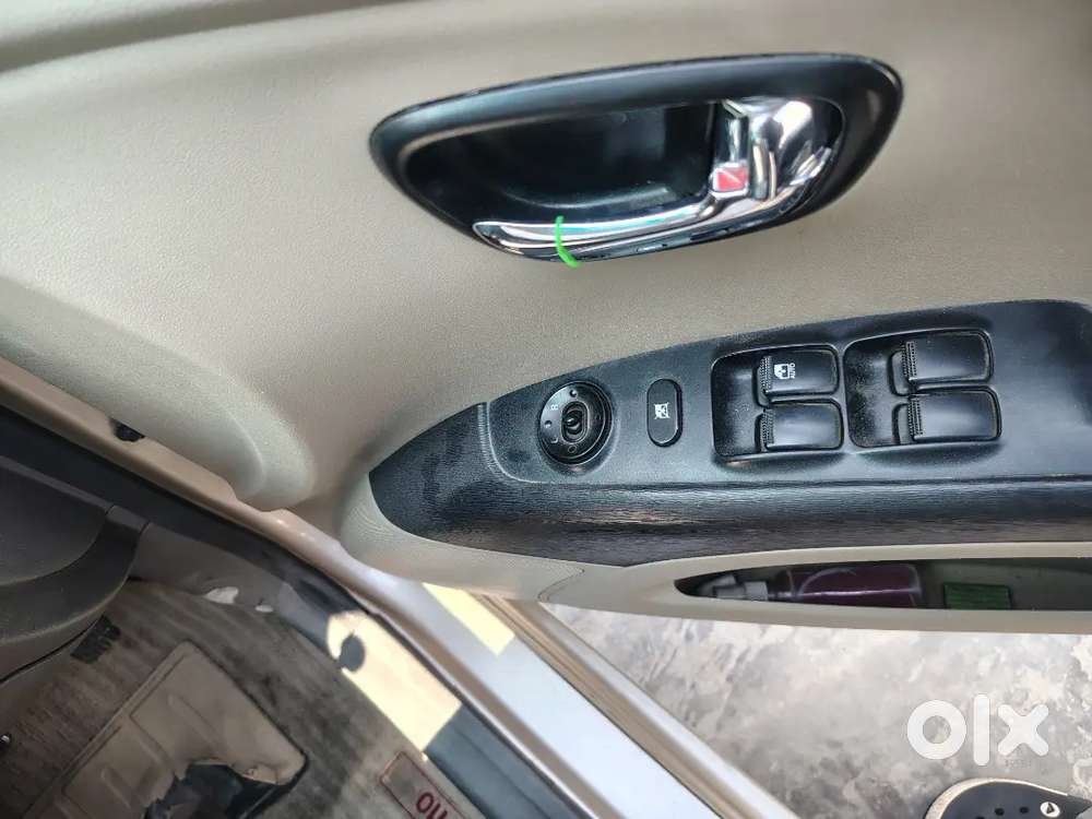 Hyundai I10 Sportz 2011