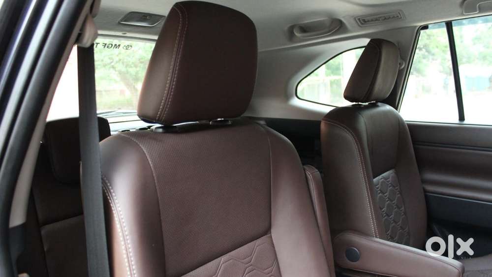 Toyota Innova Hycross 2.0 Vx Hybrid 7 Str, 2024, Petrol