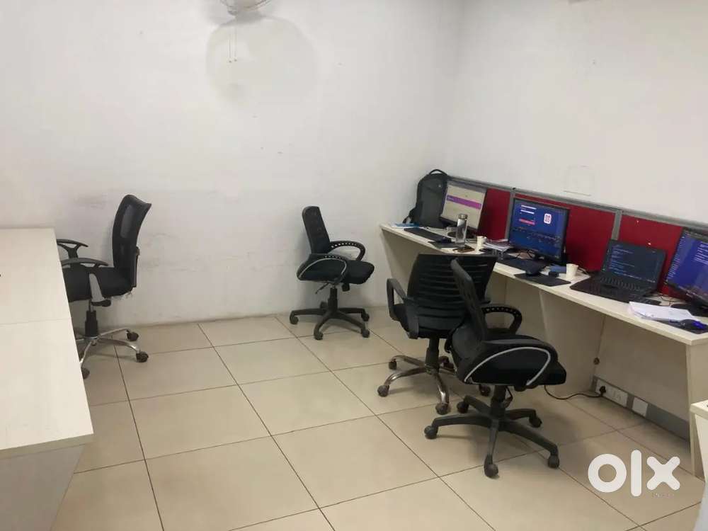 1 Cabin 6 Workstations