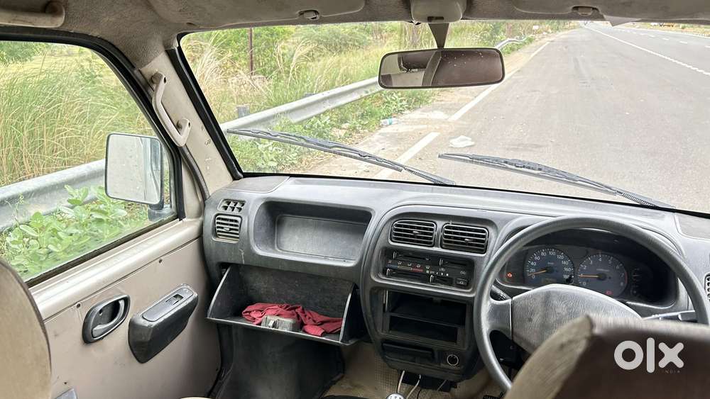 Maruti Suzuki Versa Dx1 8 Seater, 2008, Petrol