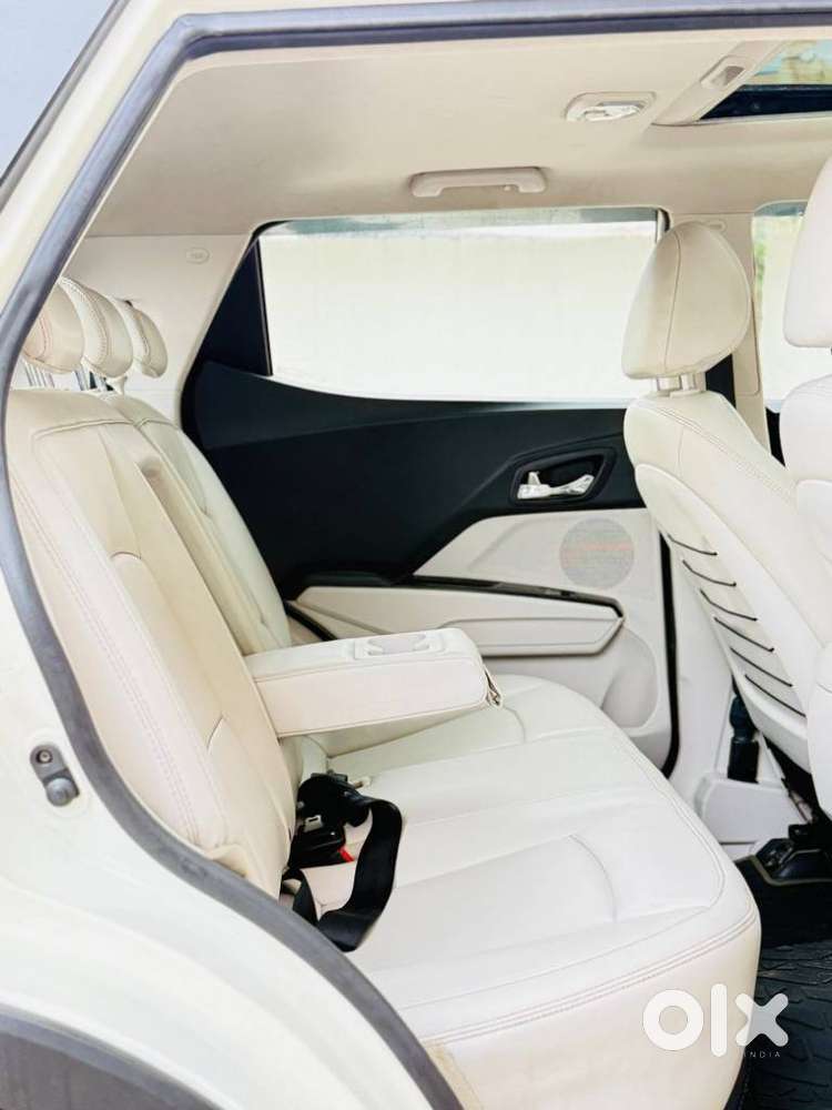 Mahindra Xuv300 W8 Option, 2022, Petrol
