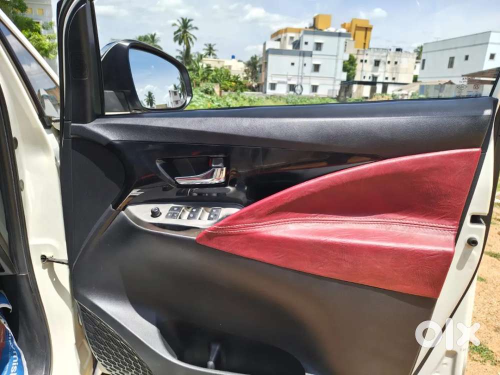 Toyota Innova Crysta 2.4 V 7 Str, 2016, Diesel