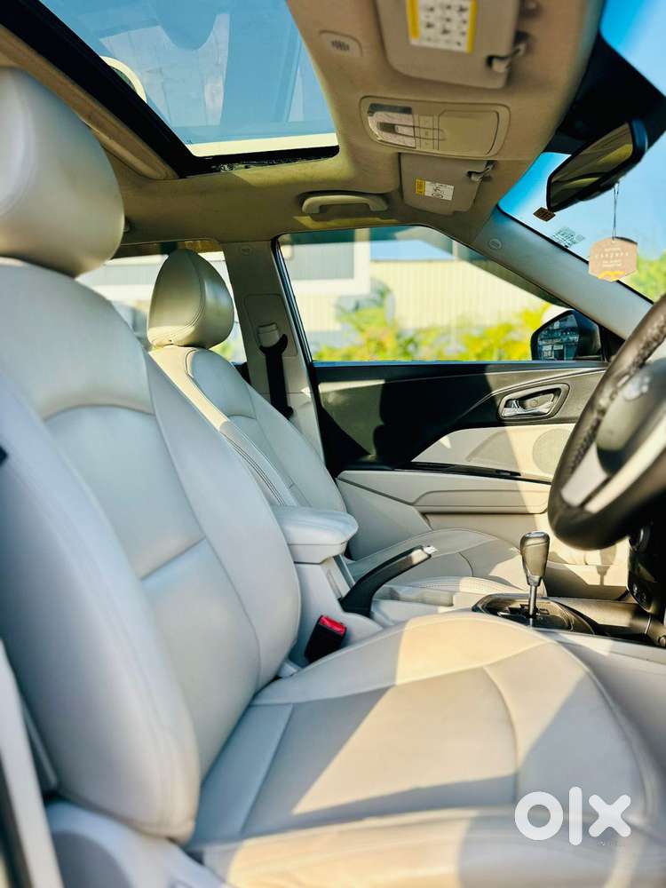 Mahindra Xuv300 W8 (o) 1.5 Diesel Amt, 2019, Diesel