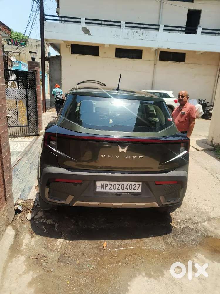 Mahindra Xuv 3xo 2024 Petrol Automatic Well Maintained
