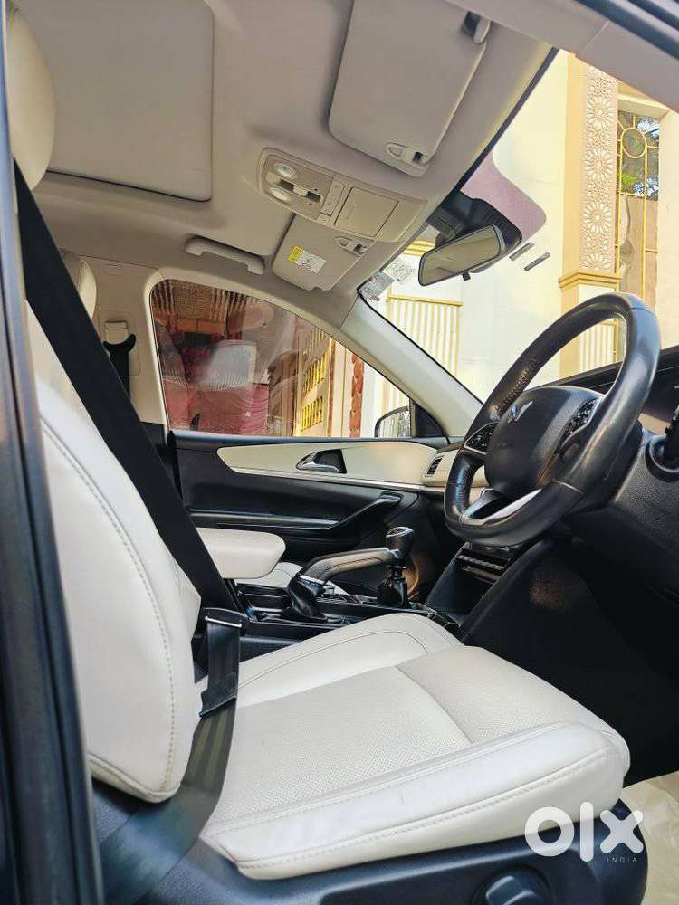 Mahindra Xuv700 2.2 Ax 7 Diesel Mt Str, 2022, Diesel