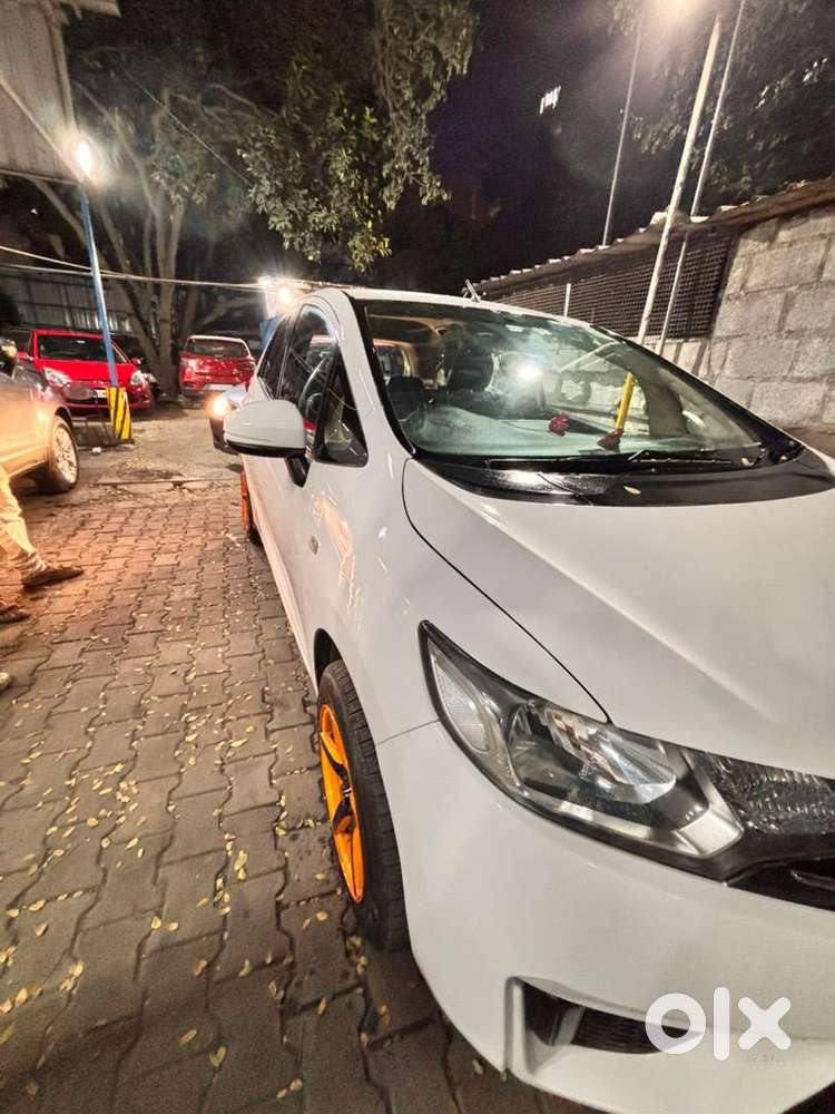 Honda Jazz 2015 Last Month Scratchless Condition