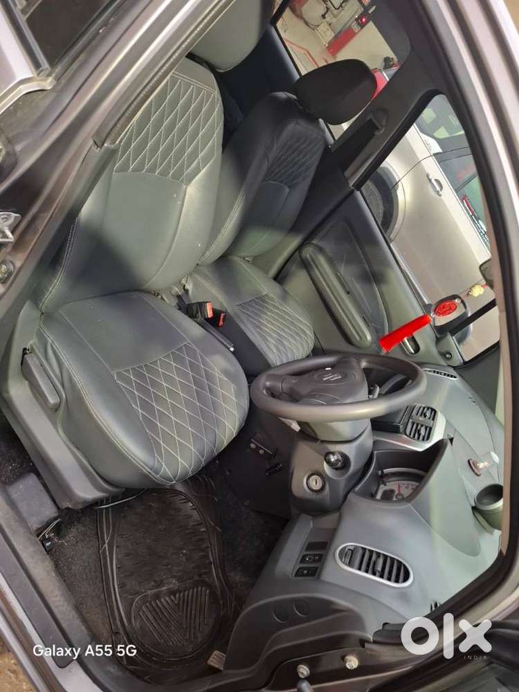 Maruti Suzuki Ritz Vxi, 2010, Petrol