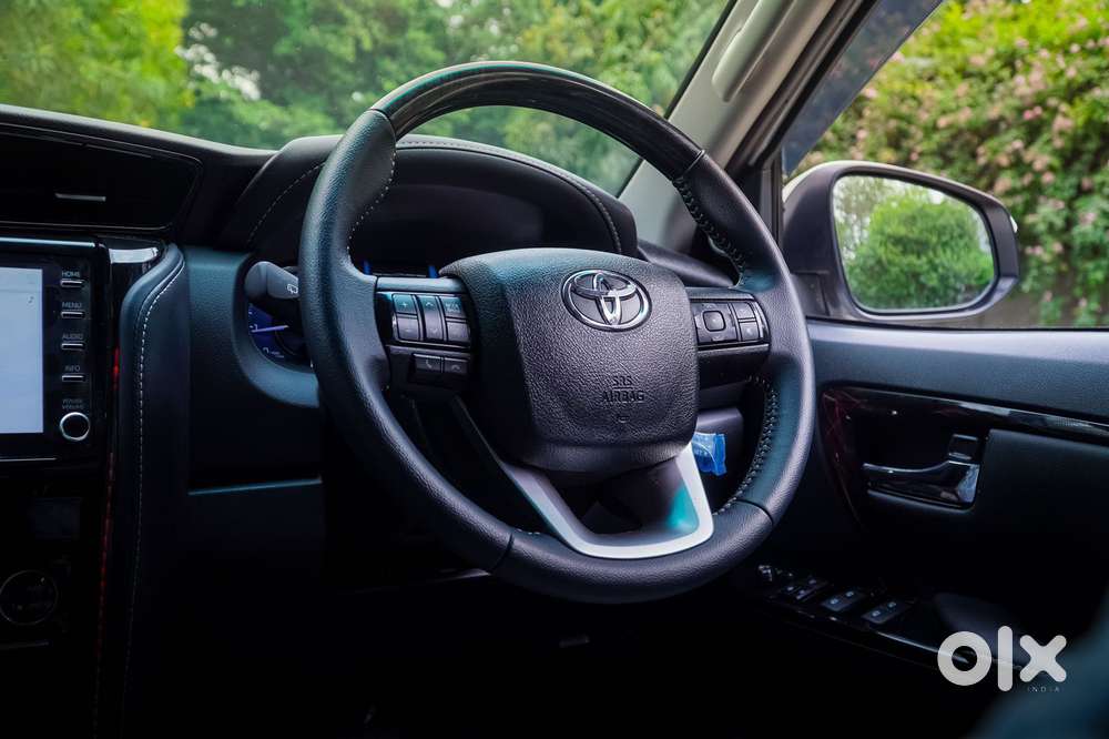 Toyota Fortuner 4x2 At 2.7 Petrol, 2025, Petrol