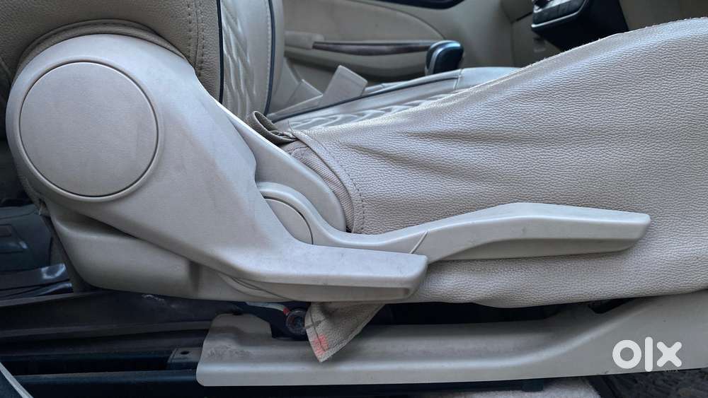 Maruti Suzuki Swift Dzire Amt Zxi, 2018, Petrol