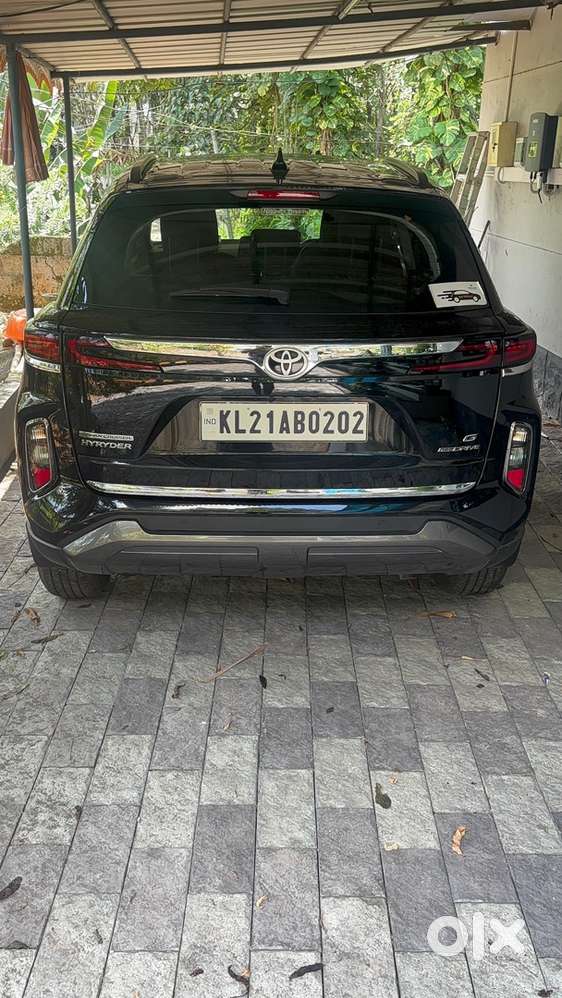 Toyota Urban Cruiser Hyryder Petrol Automatic 2025