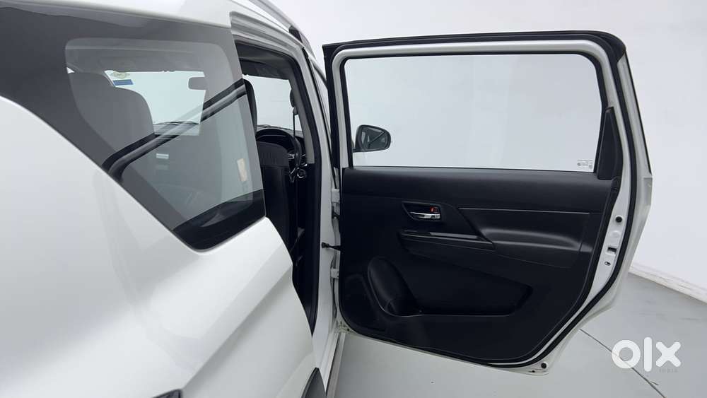 Maruti Suzuki Xl6 Zeta Mt Cng, 2024, Cng & Hybrids