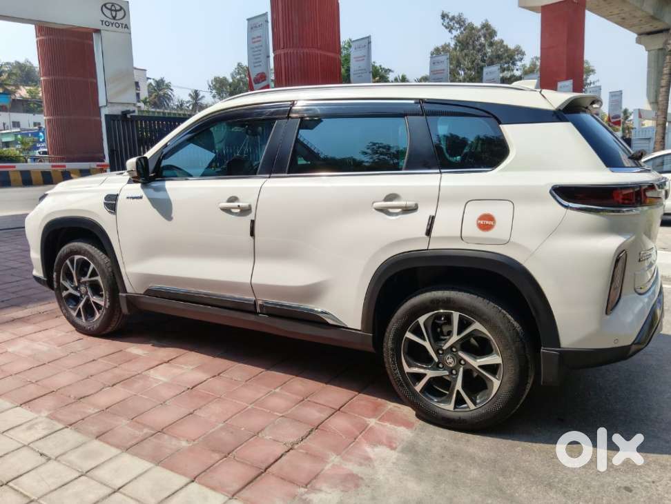 Toyota Urban Cruiser Hyryder 1.5 V Hybrid, 2025, Petrol