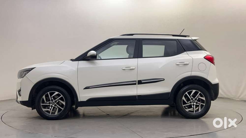 Mahindra Xuv300 W8 (o) 1.5 Diesel Amt, 2022, Diesel
