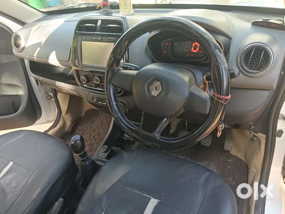 Kwid 2017 Modal Neet And Clean White Coluor