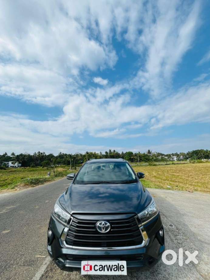 Toyota Innova Crysta 2.4 G Mt 8s, 2017, Diesel