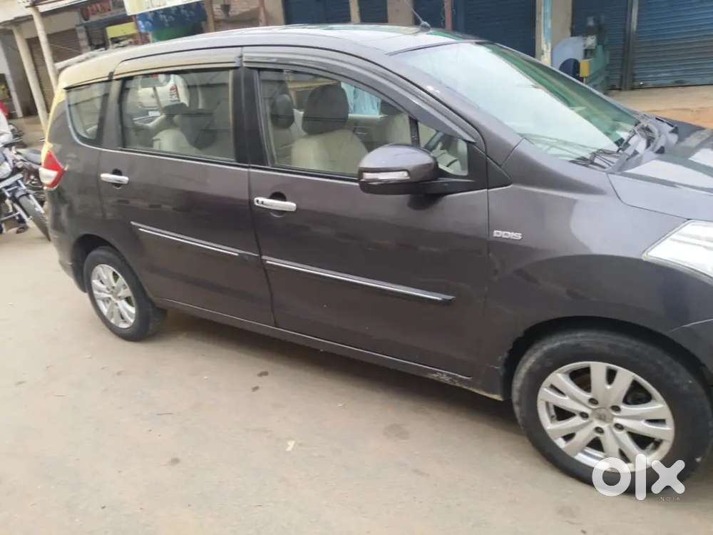Maruti Suzuki Ertiga 1.3 Zdi Plus 2016