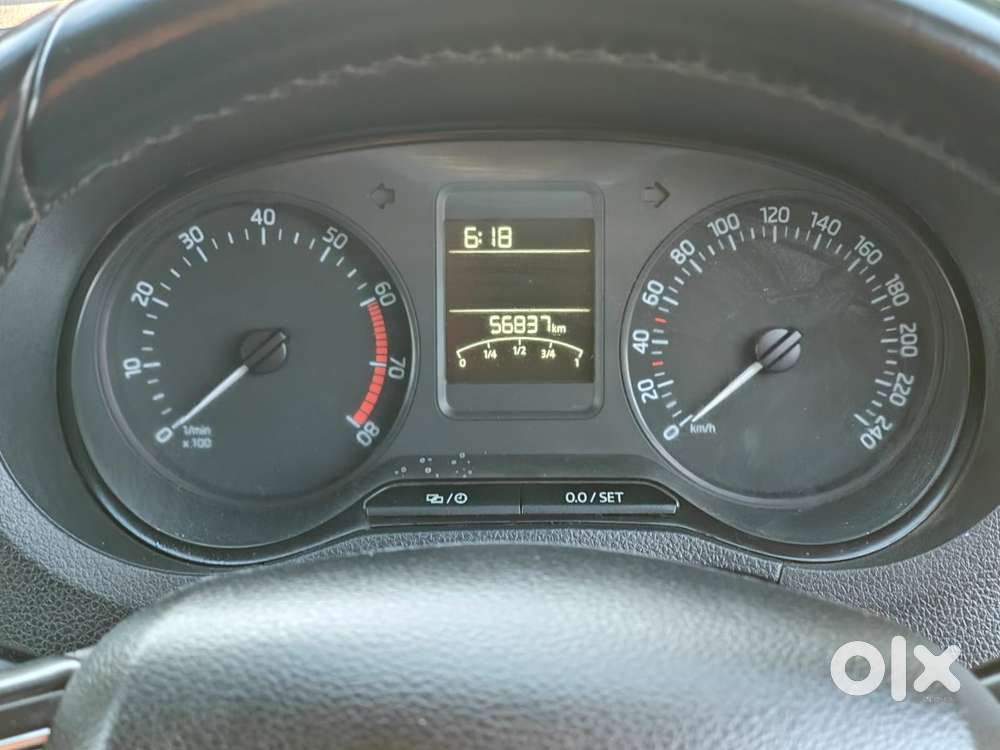 Skoda Rapid 1.0 Ambition Tsi At, 2021, Petrol